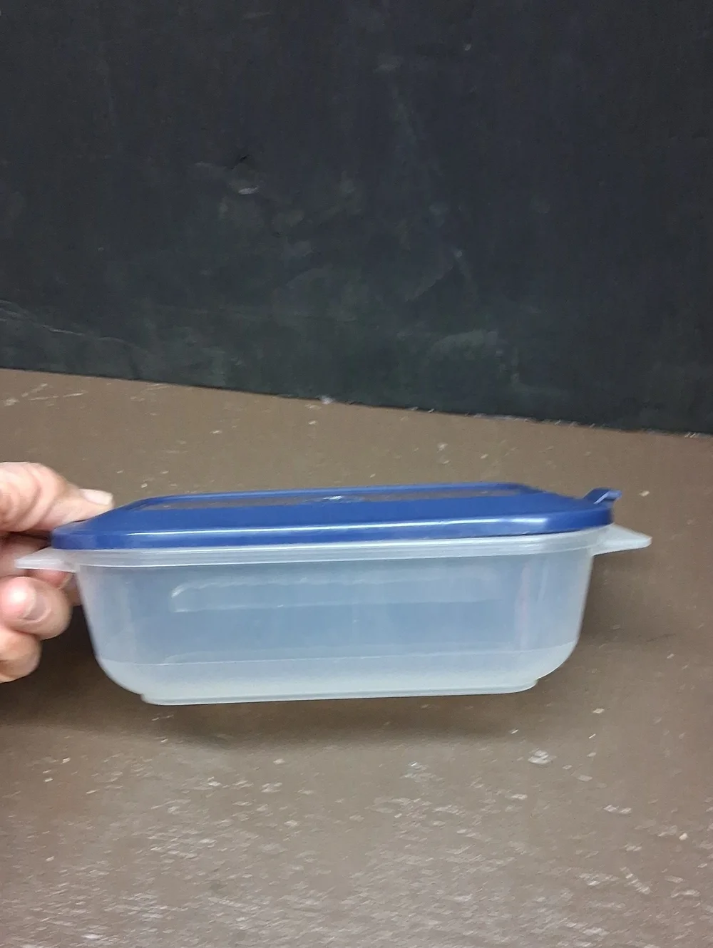 Rubbermaid 2.4Qt., Super Seal‎ 16oz., Press Seal 3 Cup Set.